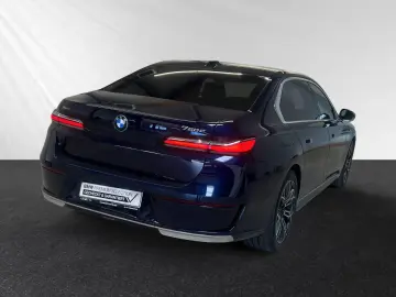 750e xDrive TV-Fond-Entertainment|Bowers&Wilkins