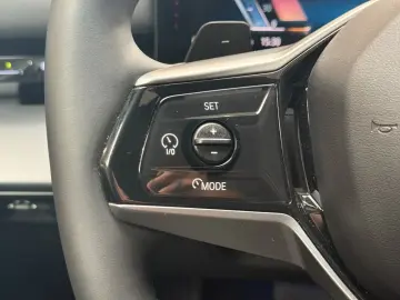 520d xDrive Lim. ACC HuD B&W Standhz 360°Sitzbel