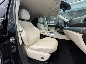 GLE 300 4Matic AMG Line  21