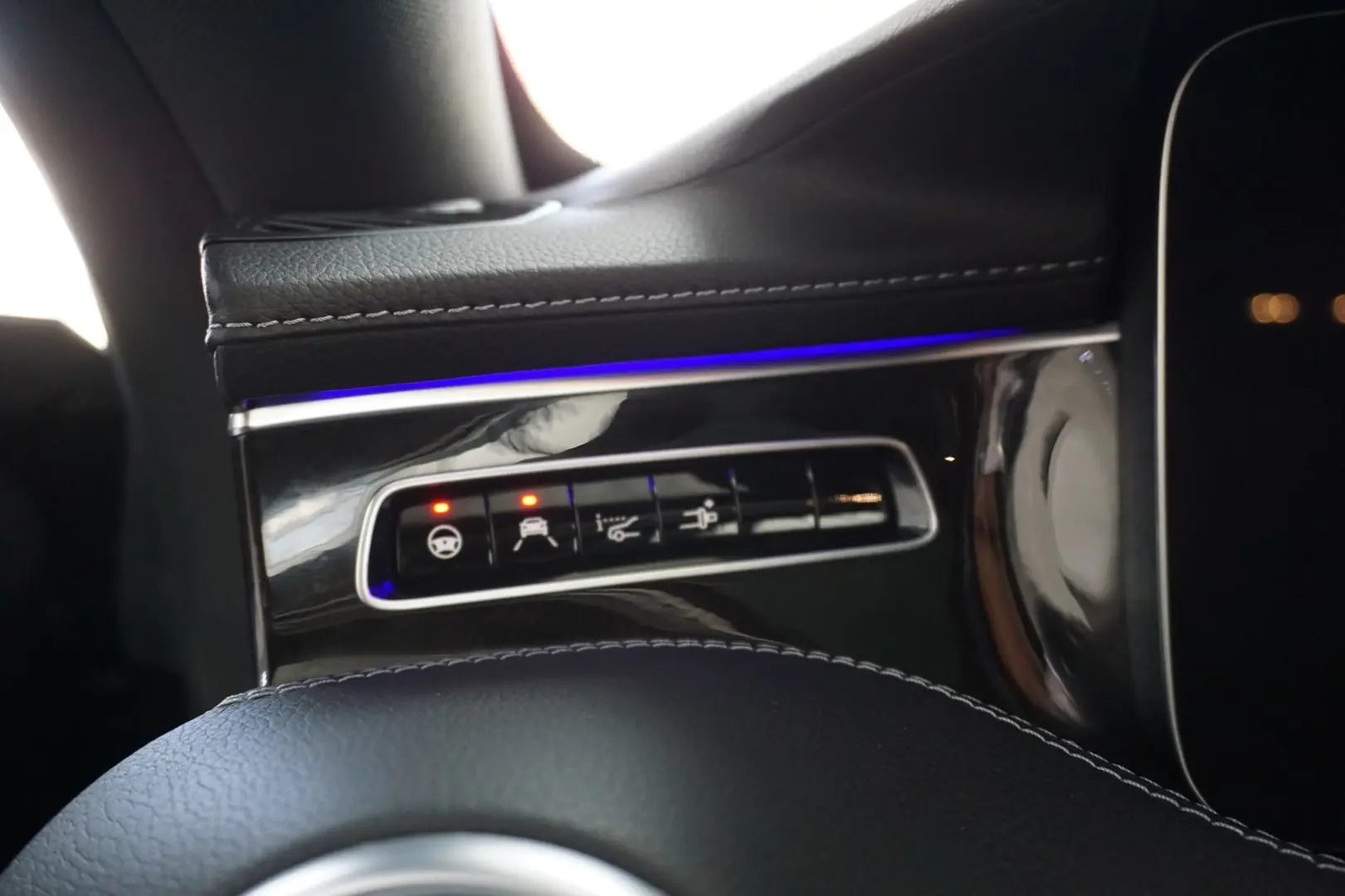 S 560 Coupe 4M MULTIKONTUR ACC HUD TV PANO BURME