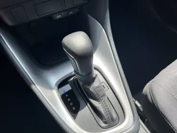 Reprezentanta Toyota Masina ca Noua