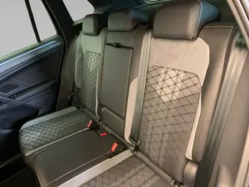 Tiguan R-Line TDI DSG 4M *NAV*AHK*MATRIX*R-CAM*