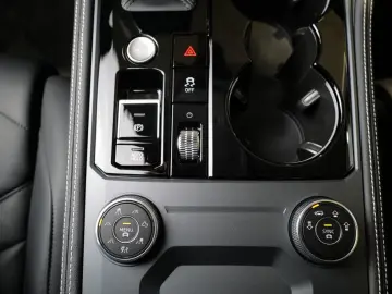 Touareg 3.0TDI 4Motion Facelift AHK Luft Keyless