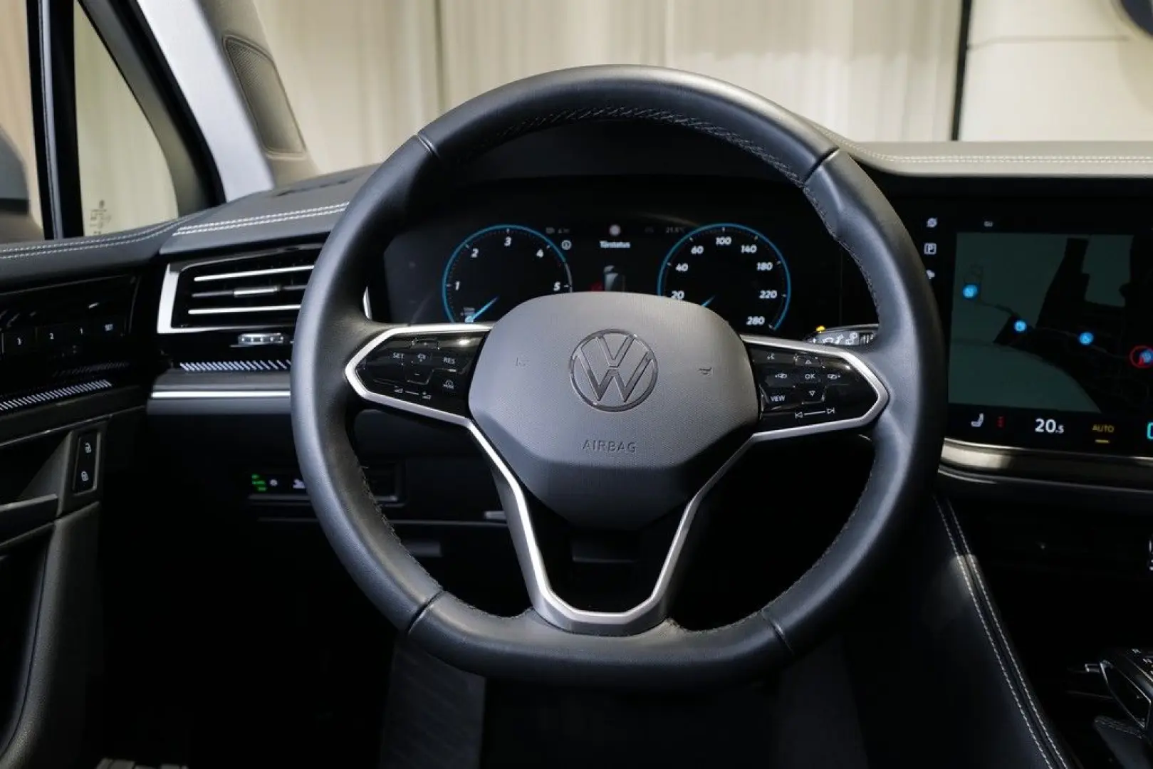 Touareg 3.0TDI 4Motion Facelift AHK Luft Keyless
