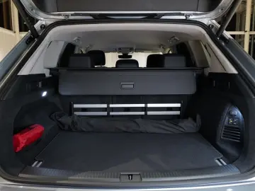Touareg 3.0TDI 4Motion Facelift AHK Luft Keyless