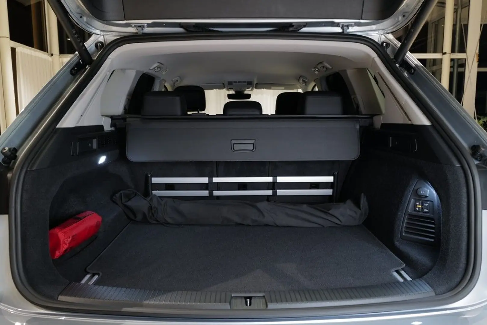 Touareg 3.0TDI 4Motion Facelift AHK Luft Keyless