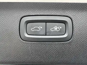 XC 90 B5 AWD Diesel Inscr. MildHybrid AHK