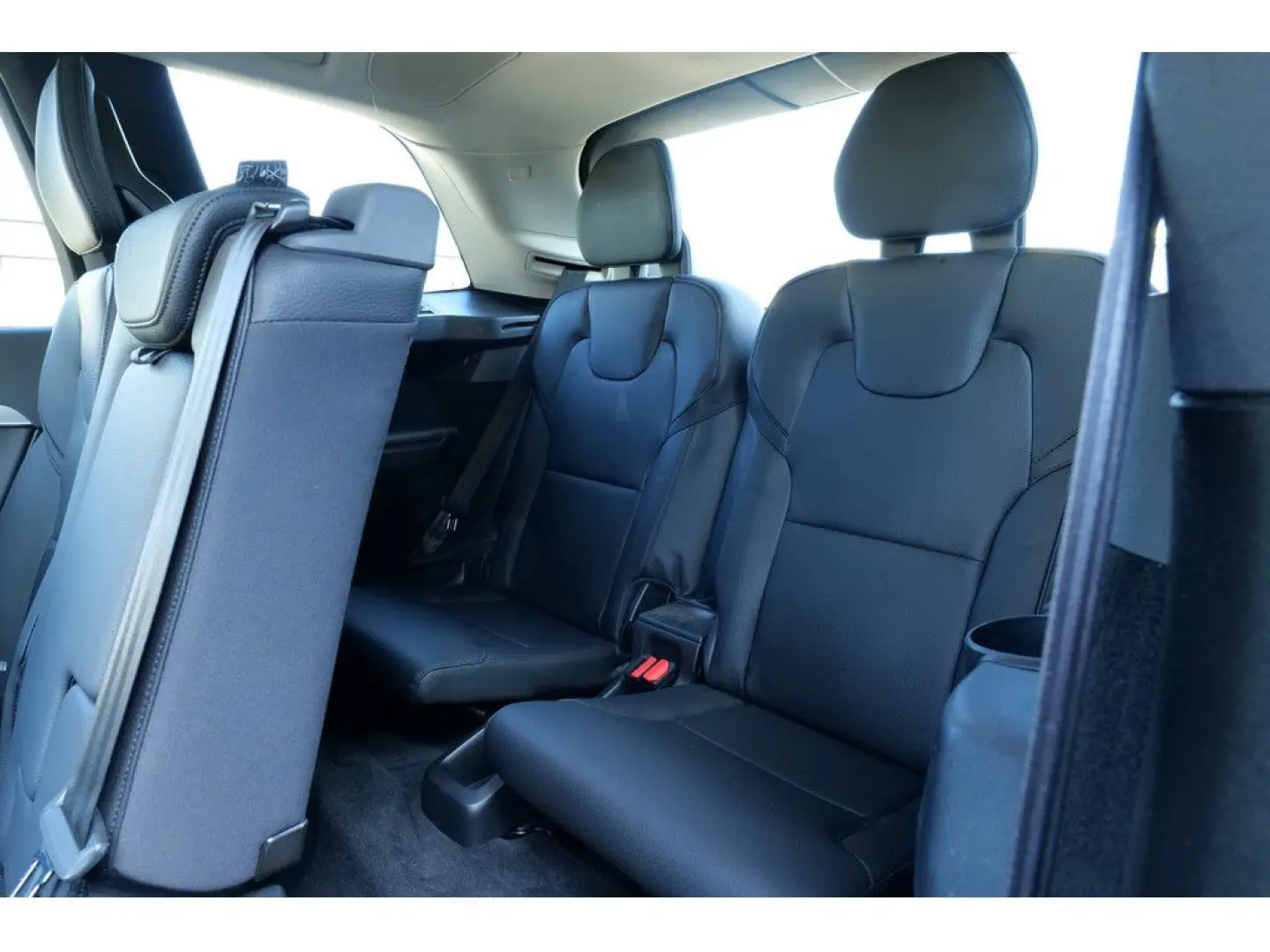 XC90 T8 Inscription Expression Recharge Plug-In 