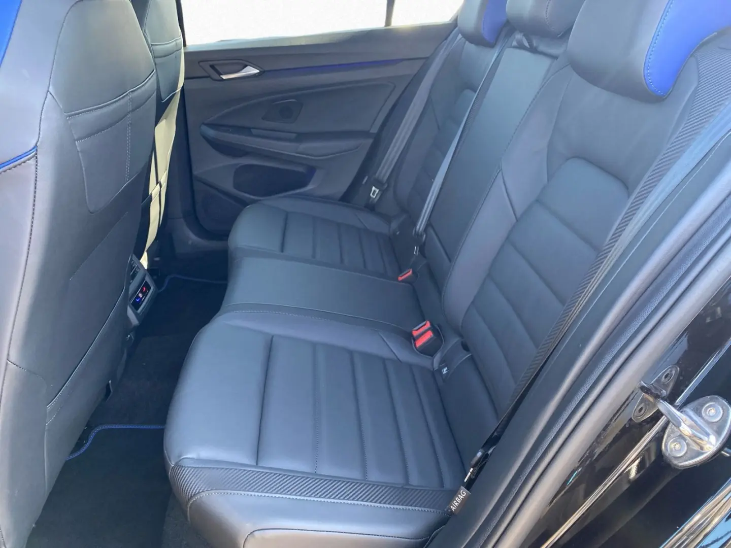 Golf R 2,0l TSI Performnce-Paket Pano-Dach DCC
