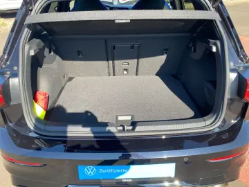 Golf R 2,0l TSI Performnce-Paket Pano-Dach DCC