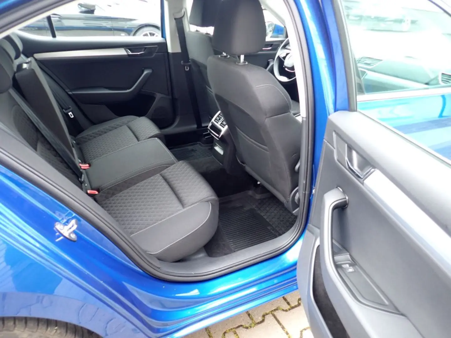 Superb 1.5 TSI DSG Ambition*Navi*Matrix-LED*