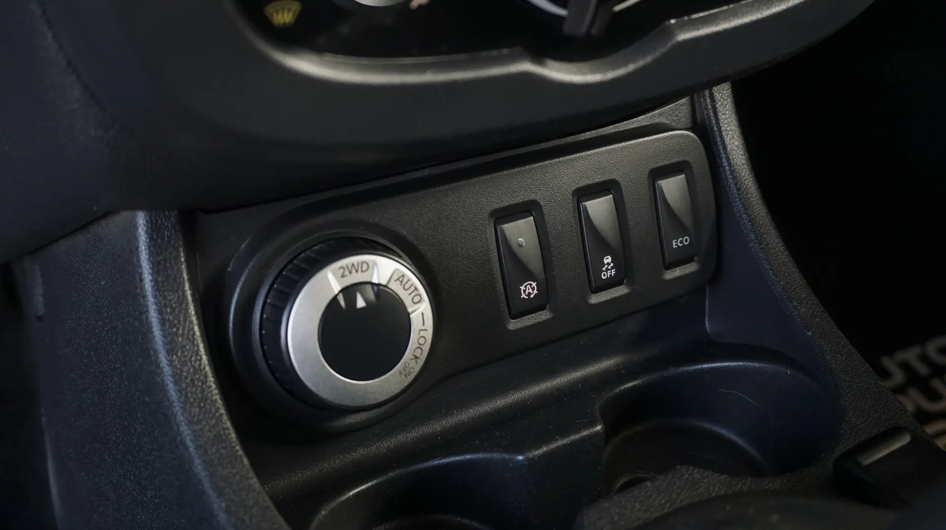 DACIA DUSTER 4X4 BLACK TOUCH