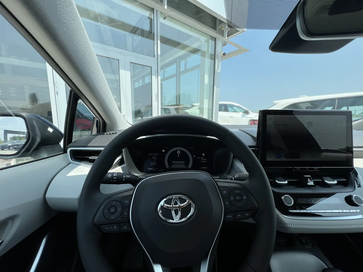 Reprezentanta Toyota Masina ca Noua