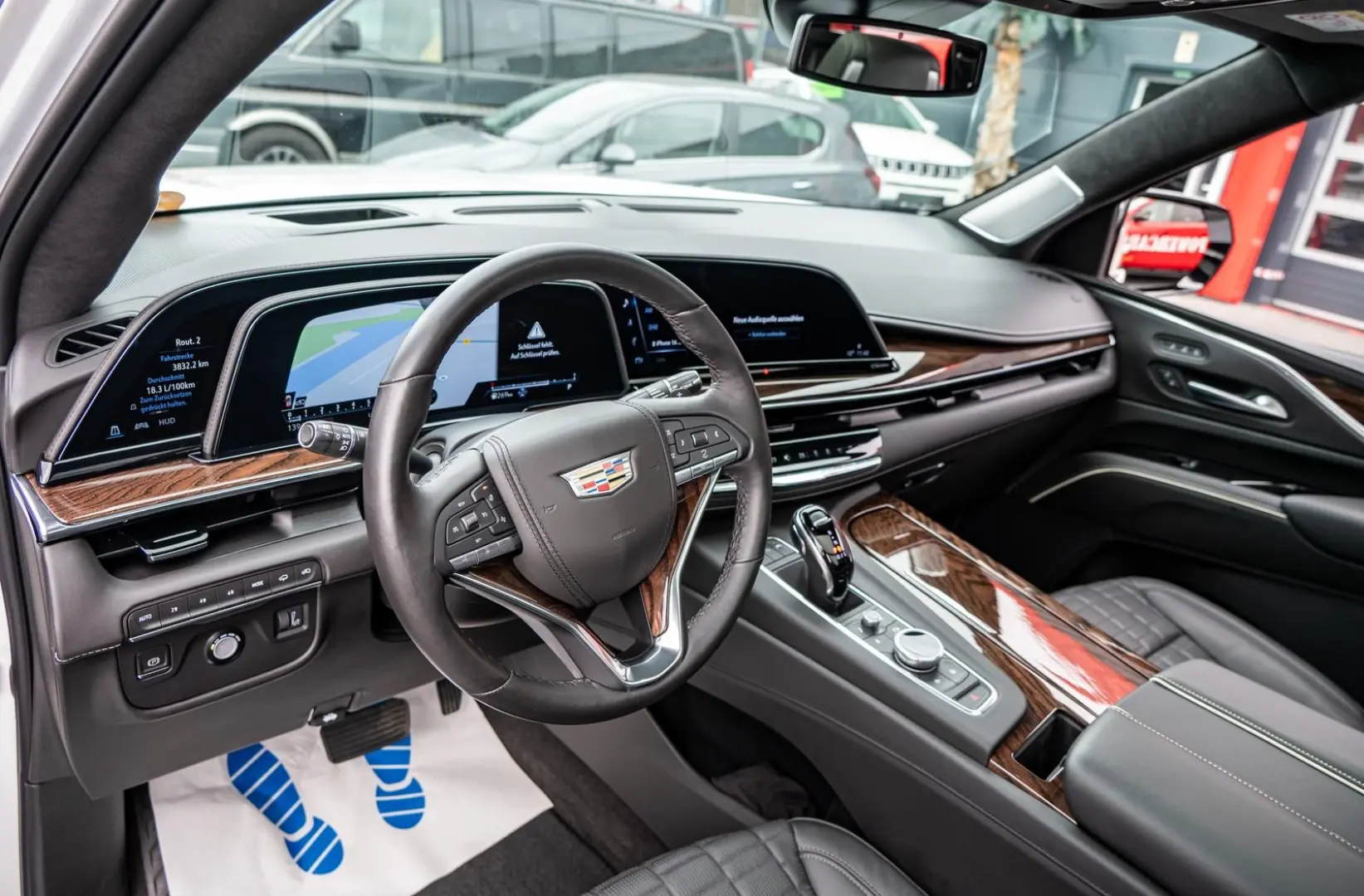 Escalade 6,2l Sport Platinum,Nachtsicht,Luft,LPG
