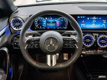 CLA 200 Coupé AMG Sport Advanced Plus LED Pano N