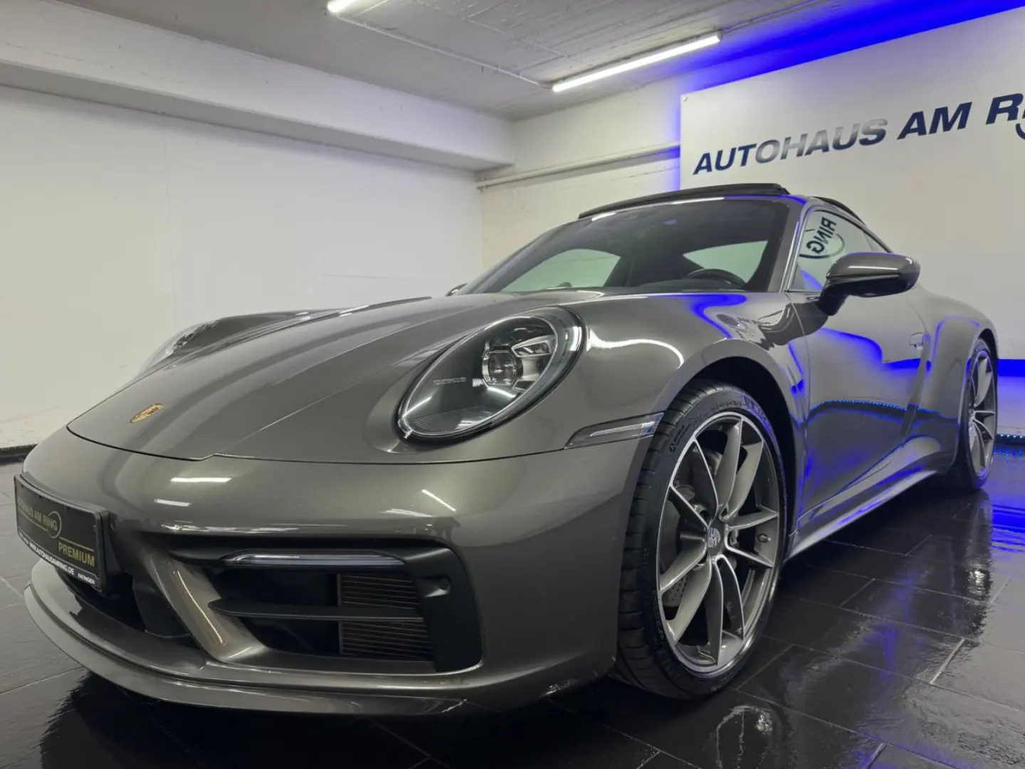 992