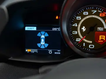 Ferrari 488 Pista GTB Lift Full carbon F R cameras JBL