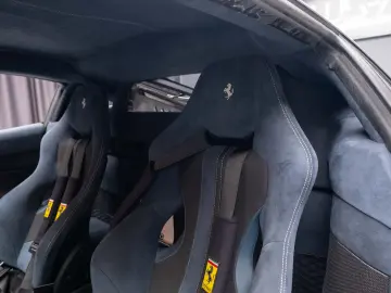 Ferrari 488 Pista GTB Lift Full carbon F R cameras JBL