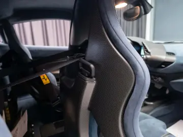 Ferrari 488 Pista GTB Lift Full carbon F R cameras JBL