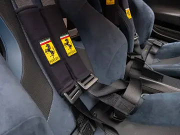Ferrari 488 Pista GTB Lift Full carbon F R cameras JBL