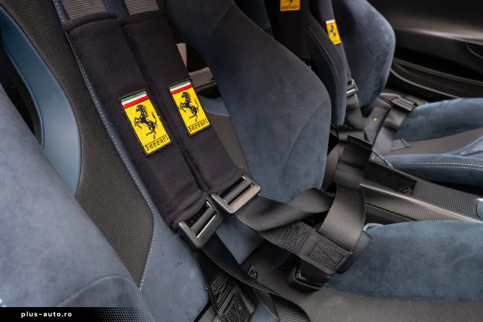 Ferrari 488 Pista GTB Lift Full carbon F R cameras JBL