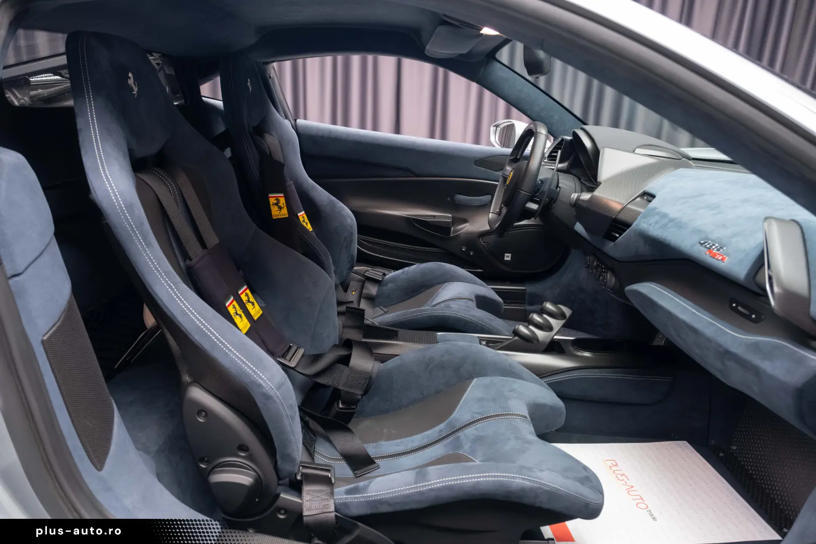 Ferrari 488 Pista GTB Lift Full carbon F R cameras JBL