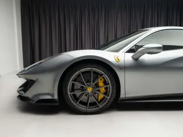 Ferrari 488 Pista GTB Lift Full carbon F R cameras JBL