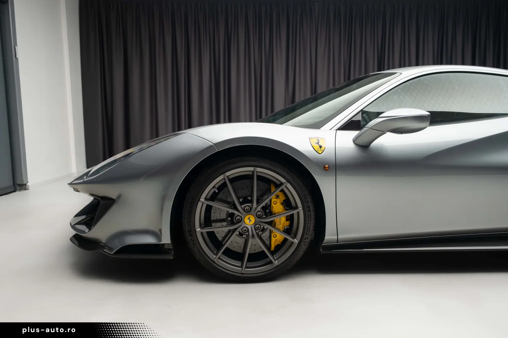 Ferrari 488 Pista GTB Lift Full carbon F R cameras JBL