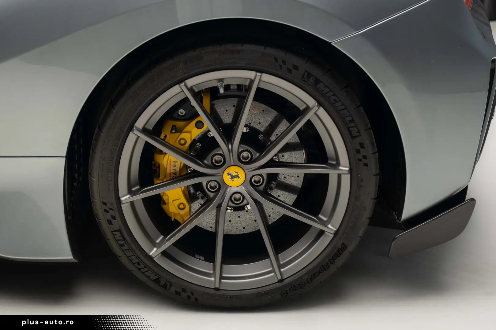 Ferrari 488 Pista GTB Lift Full carbon F R cameras JBL