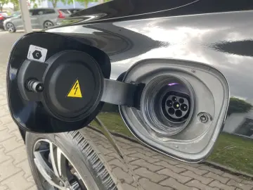 XC60 T6 Twin Engine R Design Recharge AHK