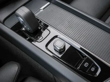 XC60 T6 AWD Recharge Plug-In Hybrid Inscription 
