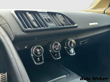 R8 Coupe RWD performance Keramik Schalensitze