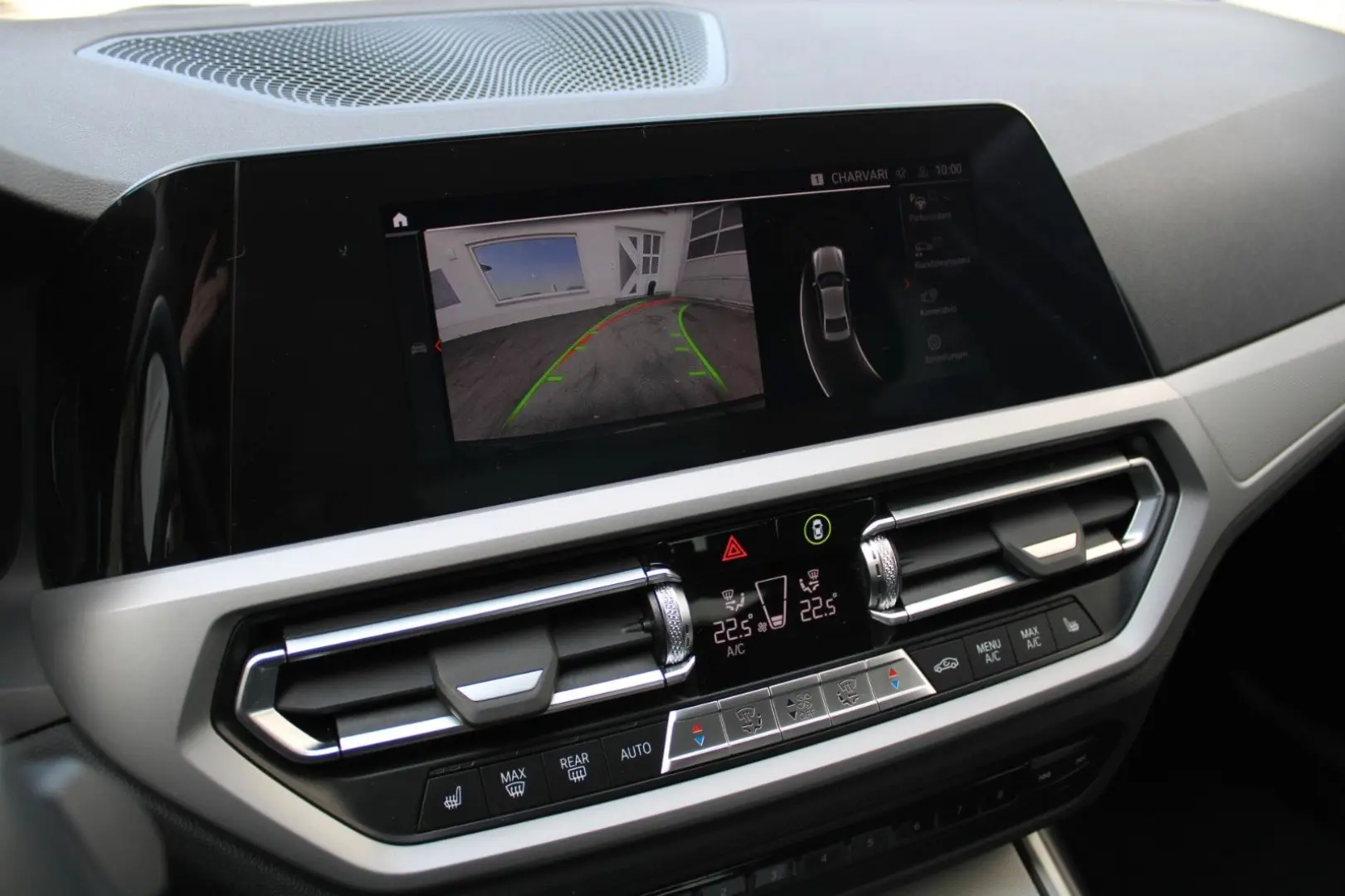 320i Lim. Advantage LASER*KAMERA*CARPLAY*DAB*SHZ