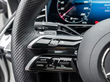 E 200 AMG-Sport/Superscreen/Panoramic