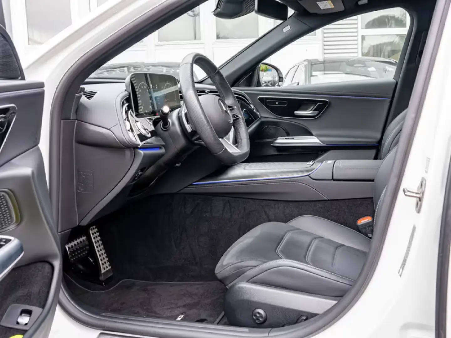 E 200 AMG-Sport/Superscreen/Panoramic