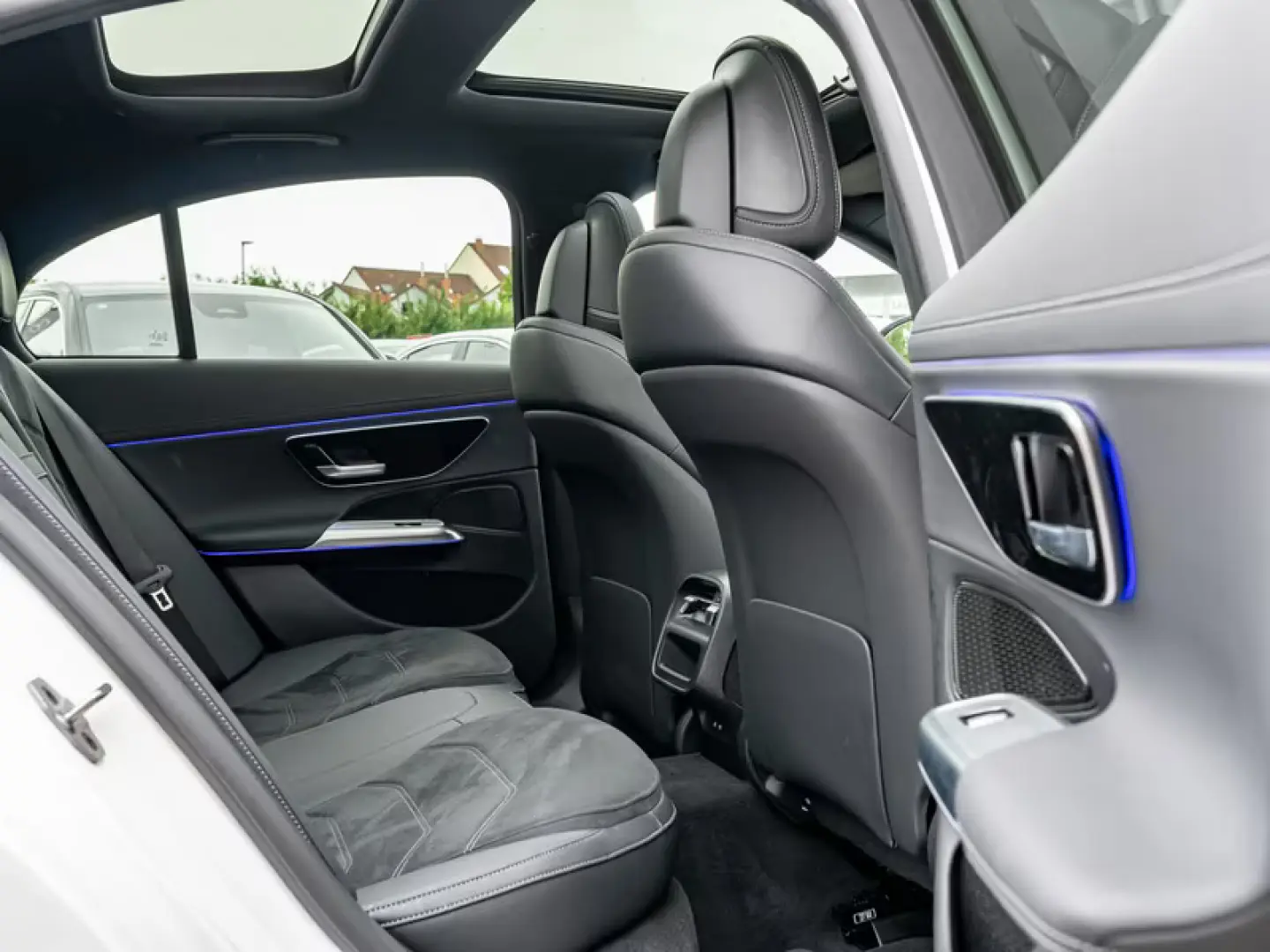 E 200 AMG-Sport/Superscreen/Panoramic