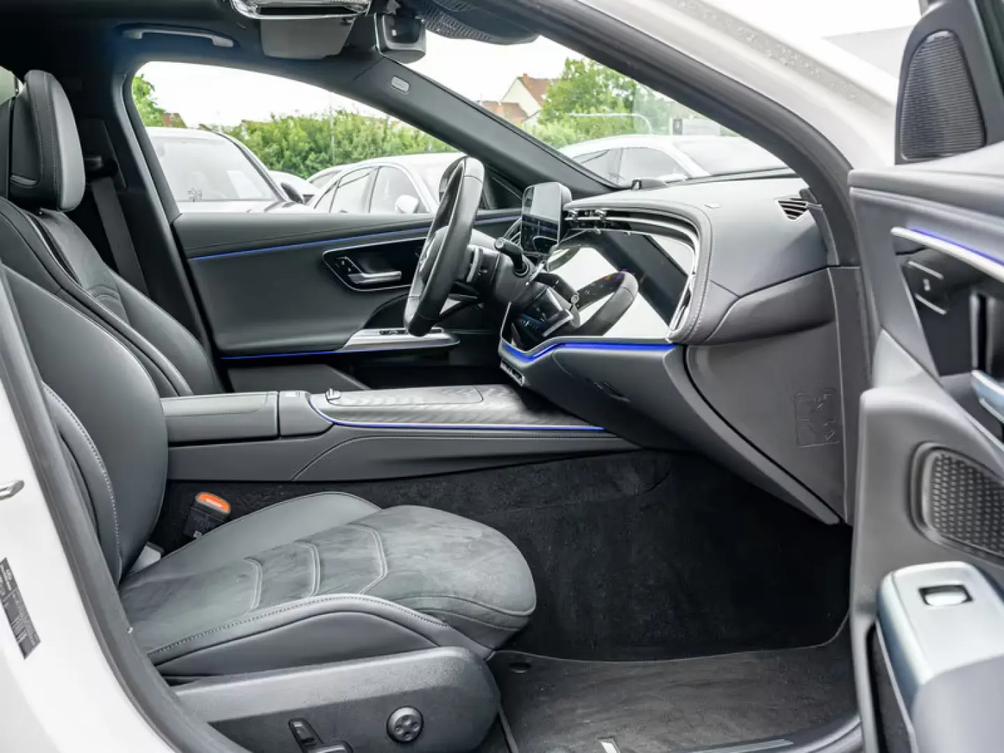 E 200 AMG-Sport/Superscreen/Panoramic