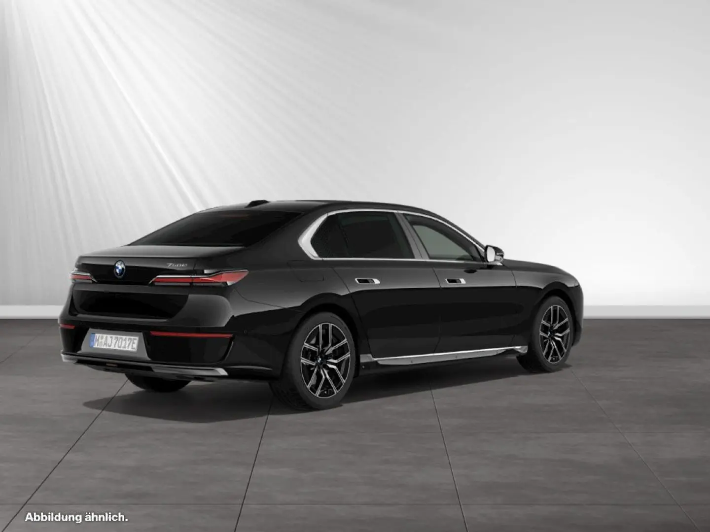 750e xDrive TV-Fond-Entertainment|SkyLounge|B&W|
