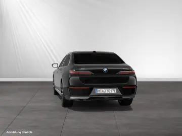 750e xDrive TV-Fond-Entertainment|SkyLounge|B&W|