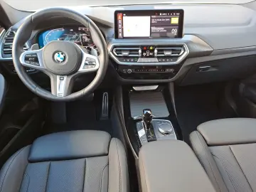 X3 xDrive20i AT M Sportpaket Standhzg. RFT