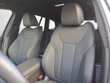 X3 xDrive20i AT M Sportpaket Standhzg. RFT