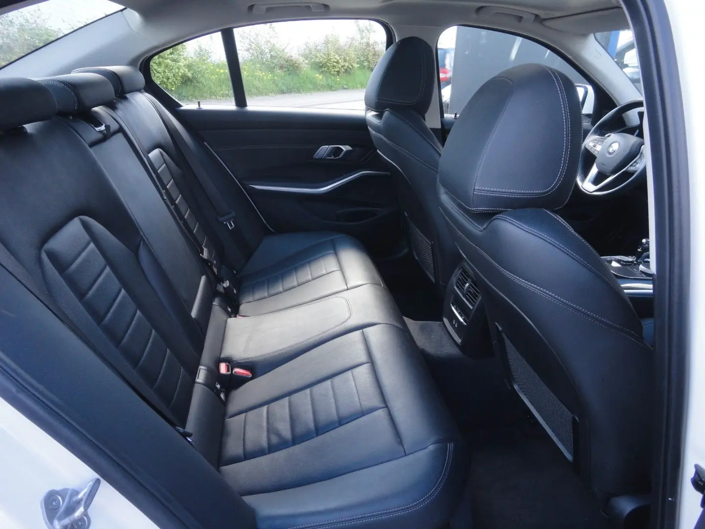 BMW 320 i Aut. Sport Line, GSD, Leder, DAB, Hifi, 18