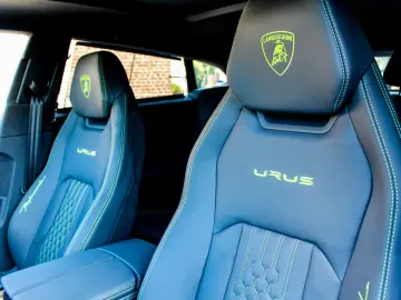 Urus 4.0V8 Performante*AdPersonam*TOP*Neuwertig*