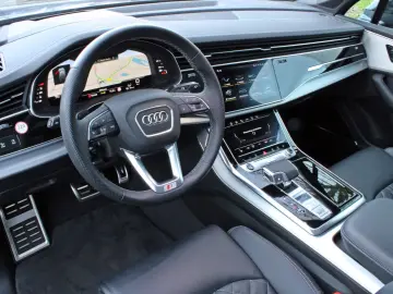 Q7 50TDI S LINE BLACK PANO HUD STHZ AHK MATRIX