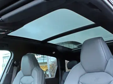 Q7 50TDI S LINE BLACK PANO HUD STHZ AHK MATRIX