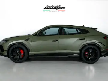 Urus Performante Big Interior Carbon Package