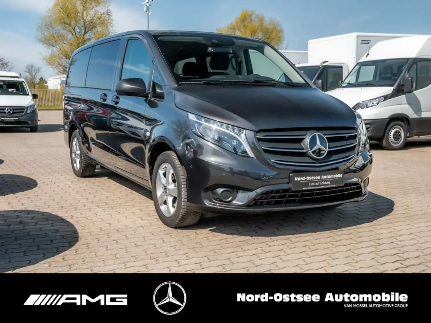 Vito 116 Tourer PRO Lang 8 Sitze NAVI SHZ AHK vo