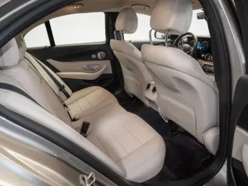 E 300 e AMG Sport LED Navi Kamera Sounds. DAB SH