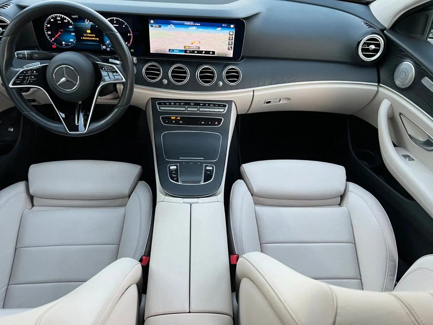 E 220 E -Klasse Lim. E 220 d 4Matic/Head-upLeder