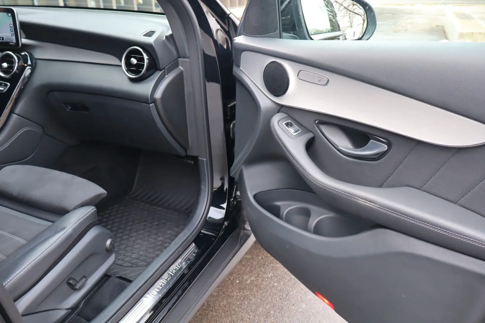 GLC 220  d 4Matic AMG LED NAVI PDC TOP